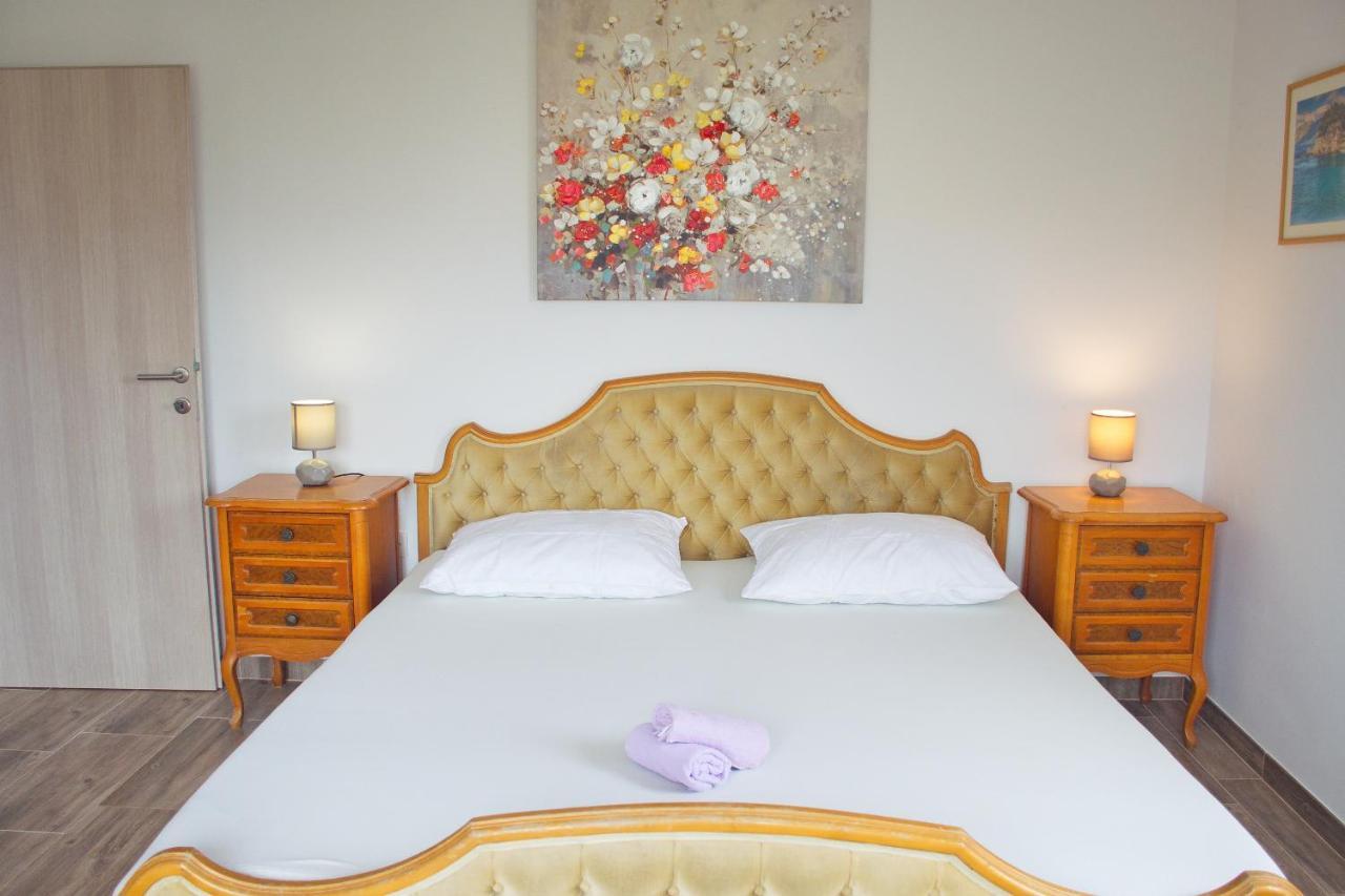 Holiday House Karmen Pag Town Dış mekan fotoğraf